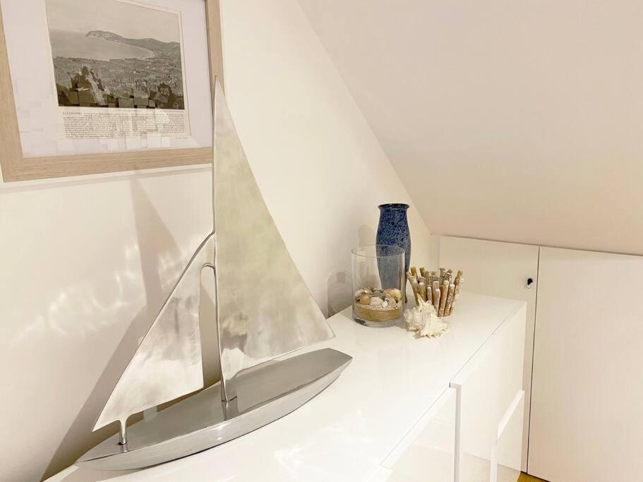Central Llandudno, Private Parking Near To Beach, Pier & Shops 외부 사진